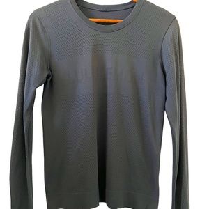 Lululemon Breeze By Long Sleeve Mesh Shirt In Black Size 6
